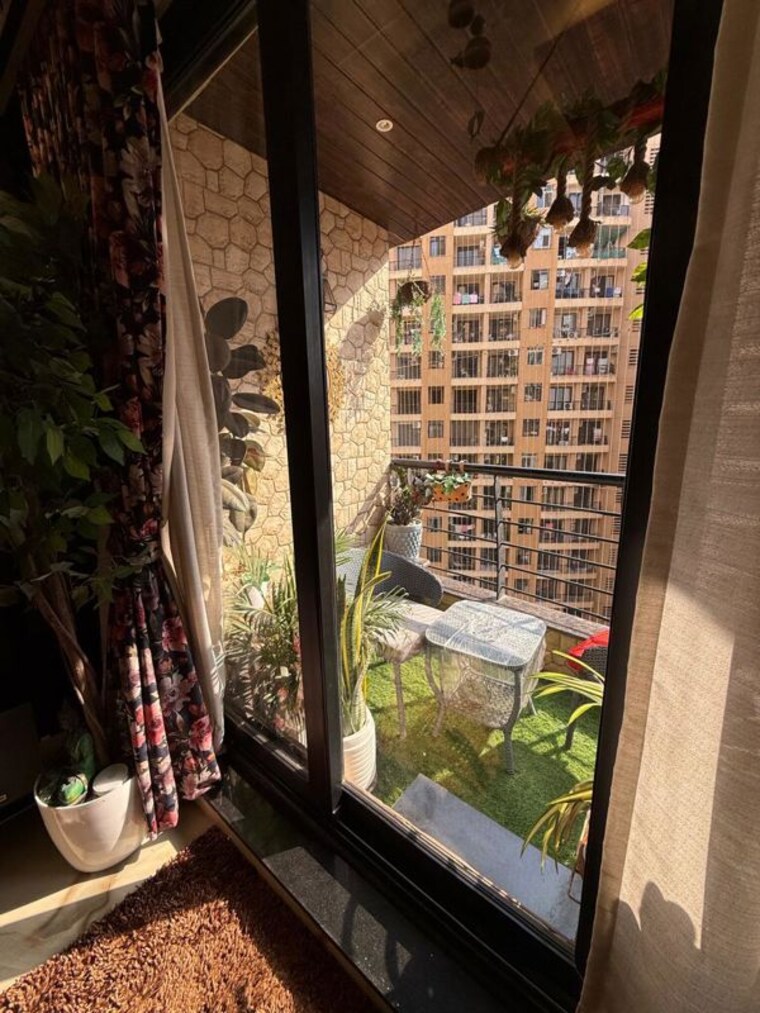 Balcony, k-raheja-raheja-residency 2 Bedroom 1250 Sq.Ft. Apartment In Malad East Mumbai 10330983