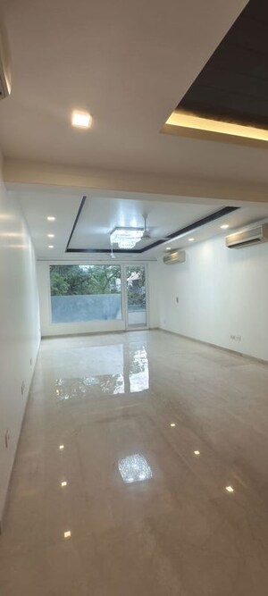  Office Space For Rent in South Extension