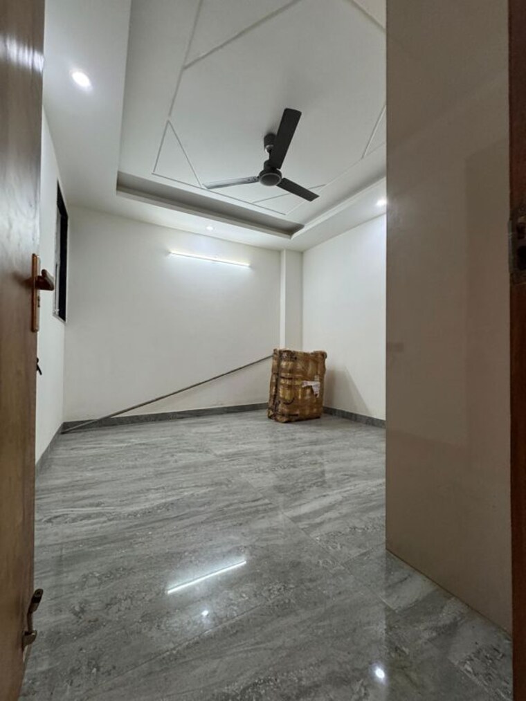 Room, chattarpur 2 Bedroom 900 Sq.Ft. Apartment In Chattarpur Delhi 10330998
