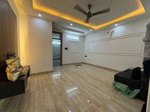 Parking in 2 BHK Apartment at Chattarpur – for Rent