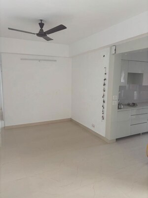 Room in 2.5 BHK Builder Floor at Smart World Gems, Sector 89 – for Rent