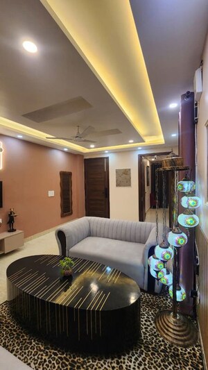 Bedroom in 5 BHK Builder Floor at Sector 41 – for Sale