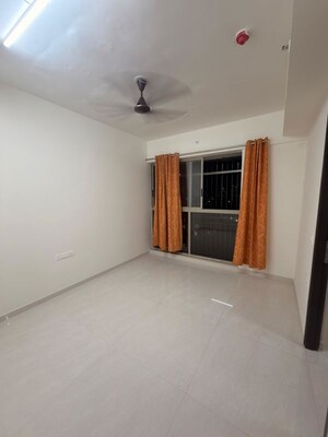 1 BHK Apartment For Rent in Lodha Amara, Kolshet Road