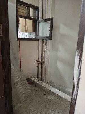 Balcony in 1 BHK Apartment at Khirki Extension – for Rent