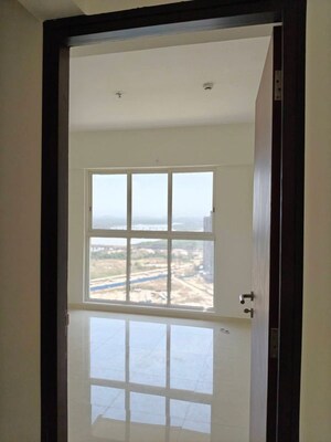 Bedroom in 2 BHK Apartment at Lodha Amara, Kolshet Road – for Rent