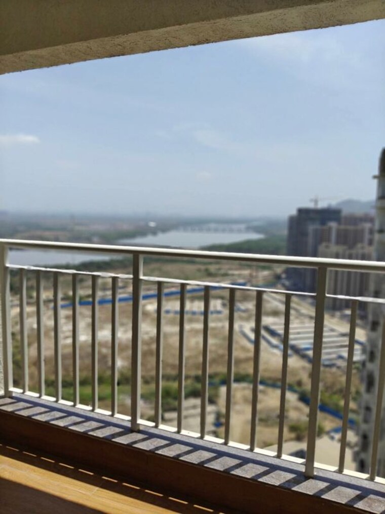 Balcony, lodha-amara 2 Bedroom 900 Sq.Ft. Apartment In Kolshet Road Thane 10331046