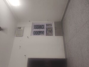 Furnished Amenities in 2 BHK Builder Floor at East Of Kailash – for Rent