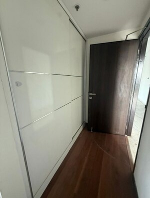 Furnished Amenities in 3 BHK Apartment at Tata Primanti-Executive Apartments, Sector 72 – for Rent