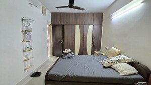 Bedroom in 2 BHK Apartment at Kotecha Apartment, Malad West – for Rent