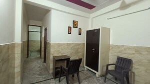 Team Area in 1 BHK Builder Floor at Mayur Vihar – for Rent