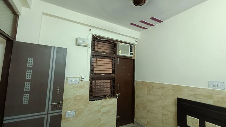 Room, mayur vihar 1 Bedroom 450 Sq.Ft. Builder Floor In Mayur Vihar Delhi 10331087