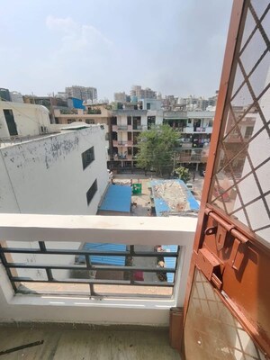 Balcony in 1 BHK Builder Floor at Vaishali Sector 4 – for Sale
