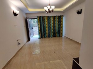 Furnished Amenities in 2.5 BHK Apartment at Saket – for Sale
