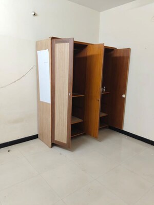 Room in 3 BHK Builder Floor at Hsr Layout Sector 3 – for Rent