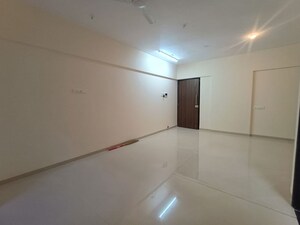 Room in 3 BHK Apartment at Chembur Heights, Chembur – for Rent