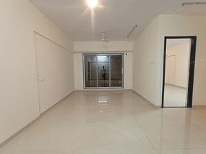 Room in 3 BHK Apartment at Chembur Heights, Chembur – for Rent