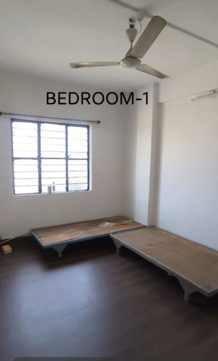 Room, savant-vihar-apartement 2 Bedroom 850 Sq.Ft. Apartment In Katraj Pune 10331360