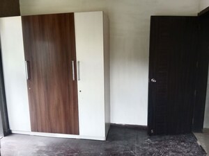 Room in 2 BHK Apartment at Vijayshree Apartments, Katraj – for Rent