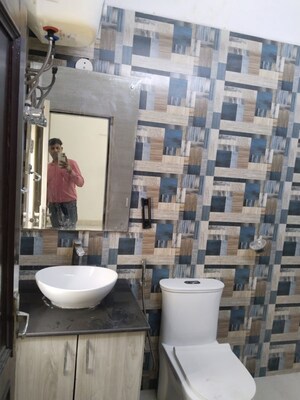 Bathroom in 4 BHK Villa at RWA Apartments Sector 40, Sector 40 – for Rent