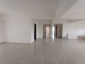 Room in 2 BHK Apartment at Apsara Heritage, Chembur – for Sale