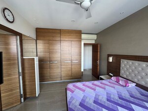 Bedroom in 3 BHK Apartment at Oberoi Realty Splendor Grande, Andheri East – for Rent