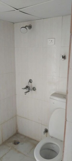 Bathroom in 2 BHK Apartment at Sector 33 – for Rent