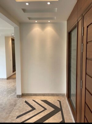 Building Lobby in 4 BHK Builder Floor at Greater Kailash – for Rent