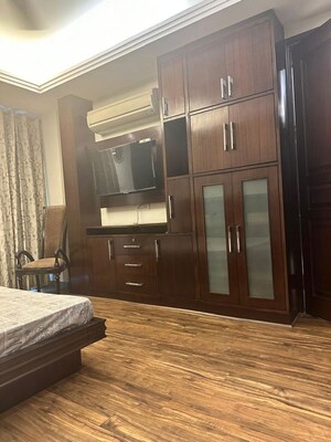 Living Room in 1 BHK Builder Floor at Masjid Moth – for Rent