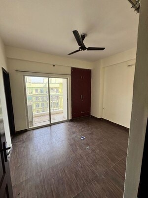 2 BHK Apartment For Rent in VVIP Addresses, Raj Nagar Extension