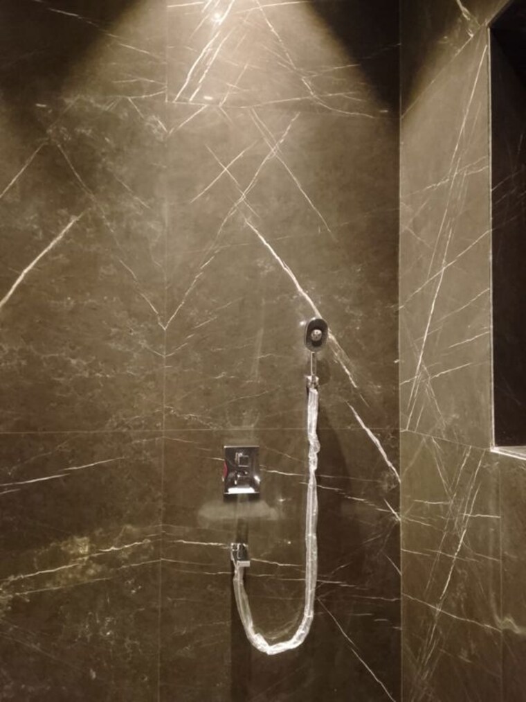 Bathroom, chattarpur 5 Bedroom 1008 Sq.Yd. Independent House In Chattarpur Delhi 10331433