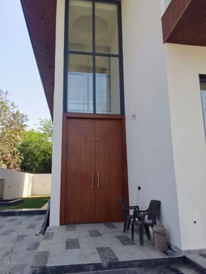 Balcony in 5 BHK Independent House at Chattarpur – for Sale