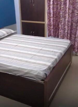 Bedroom in 2.5 BHK Apartment at KW Srishti, Raj Nagar Extension – for Rent