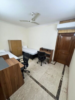 Room in  Pg at Lajpat Nagar ii – for Rent