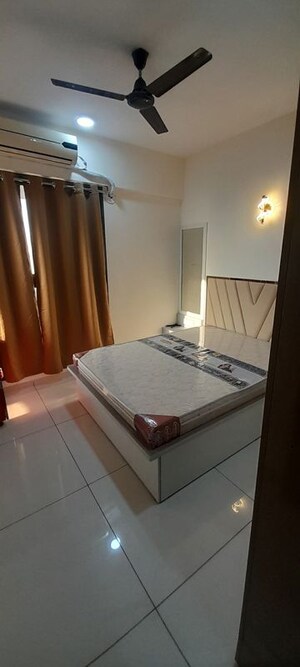 Bedroom in 2 BHK Apartment at Chandak 34 Park Estate, Goregaon West – for Rent