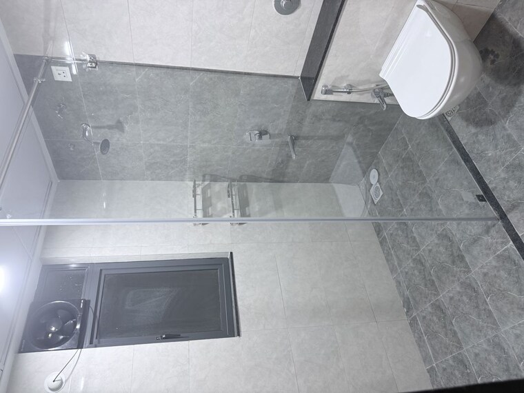 Bathroom, mantra-mirari 3 Bedroom 1376 Sq.Ft. Apartment In Koregaon Park Pune 10331499