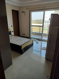 2 BHK + Pooja Room Builder Floor For Rent in Sector 33