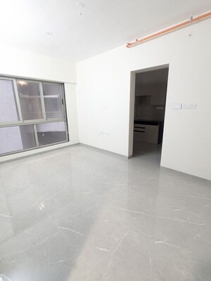 Room in 1 BHK Apartment at Veena Smart Homes, Kandivali West – for Rent