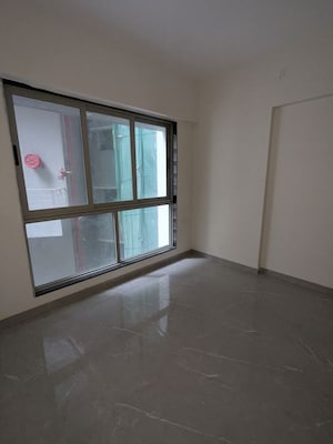 Room in 1 BHK Apartment at Veena Smart Homes, Kandivali West – for Rent