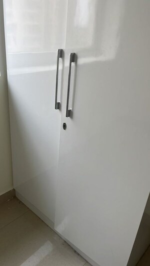 2.5 BHK Apartment For Rent in Mahagun Mirabella Highrise, Sector 79