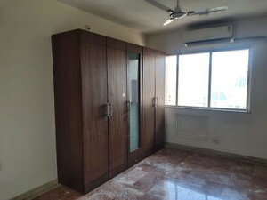 Room in 4 BHK Apartment at Hiranandani Gardens Odyssey I II, Powai – for Sale
