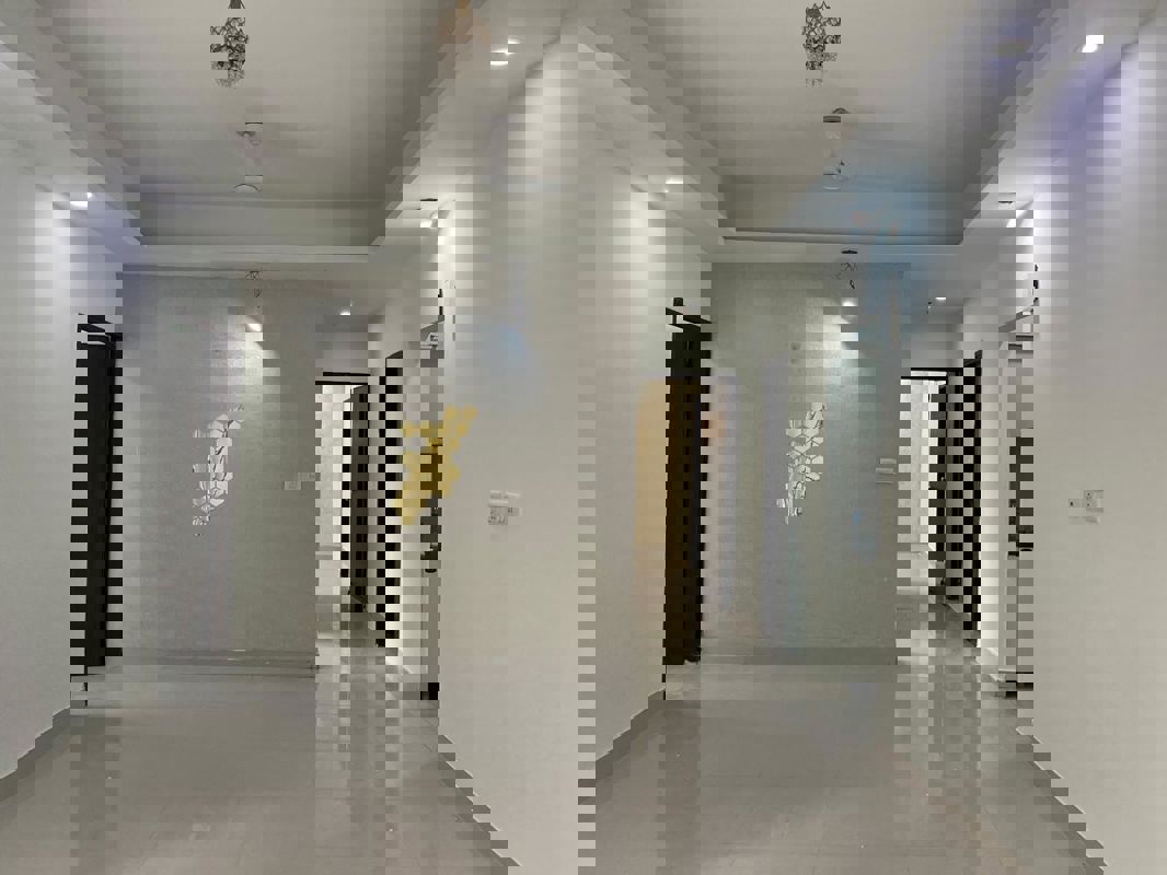 2.5 BHK + Study Room 1380 Sq.Ft. Apartment in Mahagun Mirabella