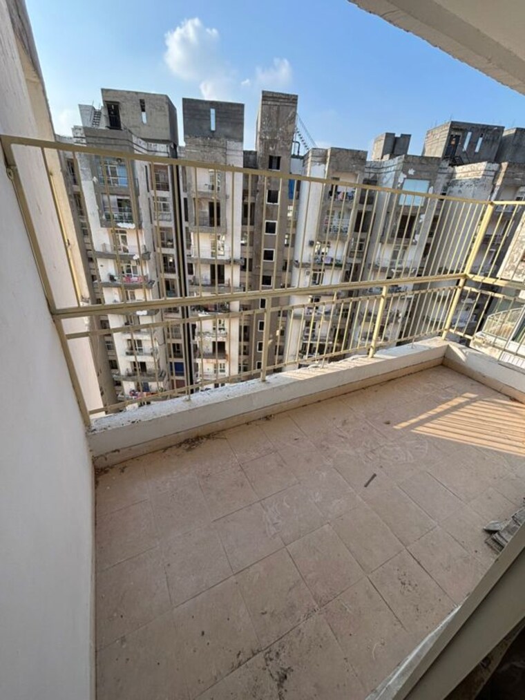 Balcony, supertech-eco-village-ii 2.5 Bedroom 1267 Sq.Ft. Apartment In Sector 16b Greater Noida Greater Noida 10331538