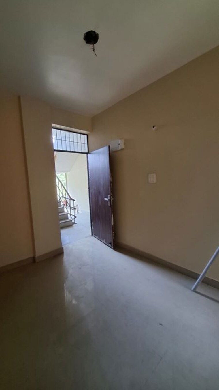 Room, sector 10 greater noida 1 Bedroom 30 Sq.Mt. Apartment In Sector 10 Greater Noida Greater Noida 10331514