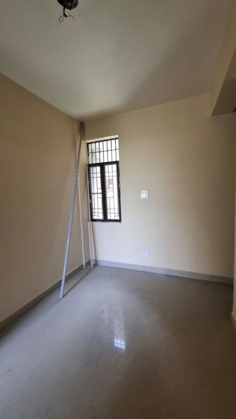 Room, sector 10 greater noida 1 Bedroom 30 Sq.Mt. Apartment In Sector 10 Greater Noida Greater Noida 10331514