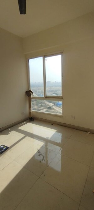 Room in 2 BHK Apartment at Signature Global The Millennia, Sector 37d – for Rent