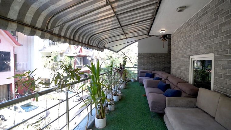 Balcony, hiranandani-gardens-eden-bungalows 5 Bedroom 3750 Sq.Ft. Apartment In Powai Mumbai 10331542
