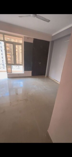 Room in 4 BHK Apartment at Supertech Ecovillage I, Sector 1 Greater Noida – for Rent