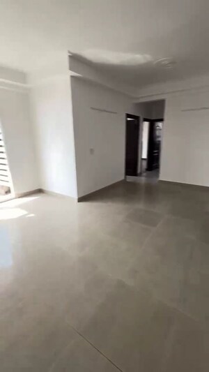 Room in 3 BHK Apartment at Amrapali Empire, Sain Vihar – for Sale