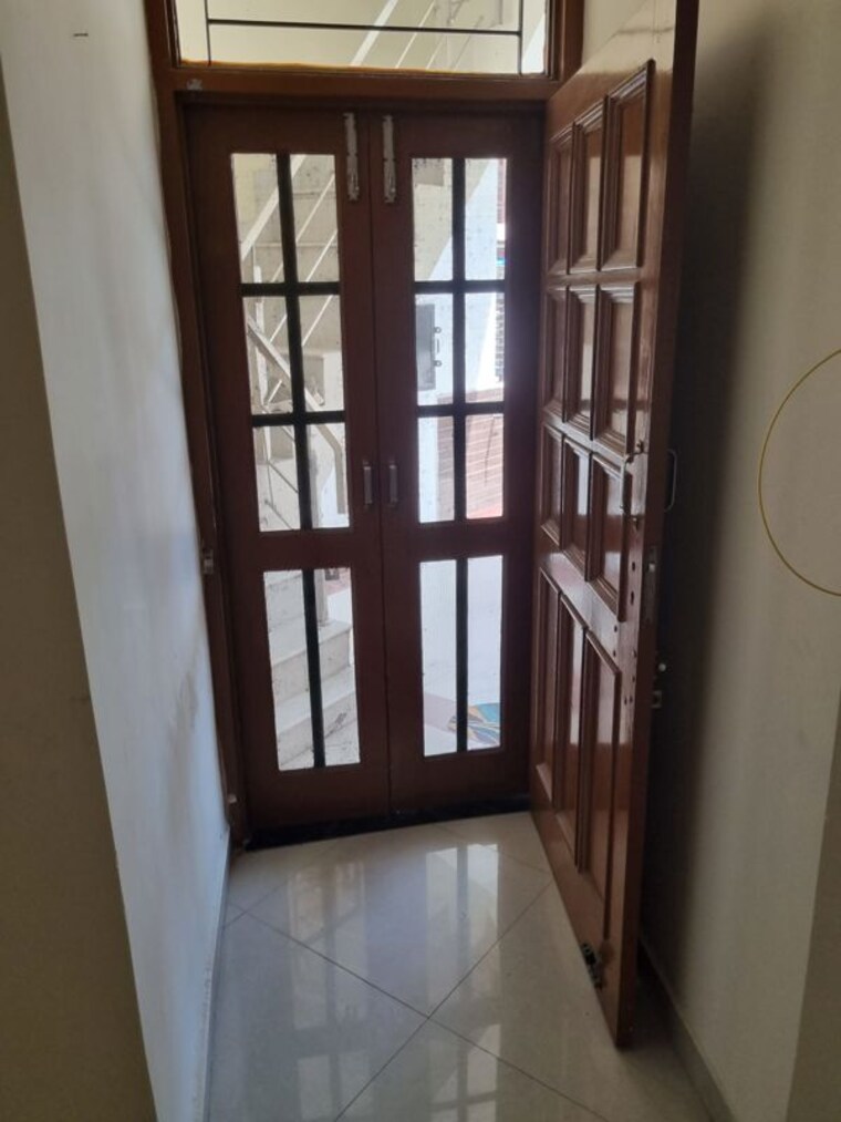 Room, sector 79 3 Bedroom 2000 Sq.Ft. Builder Floor In Sector 79 Mohali 10331661