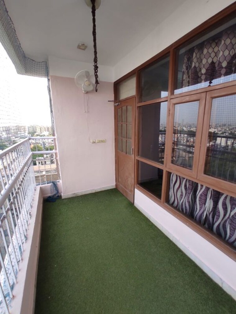Balcony, sector 45 4 Bedroom 2500 Sq.Ft. Apartment In Sector 45 Gurgaon 10331657